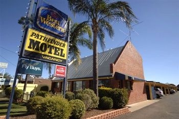 Country Pathfinder Motor Inn2