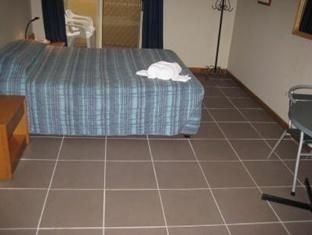 City Palms Motel2