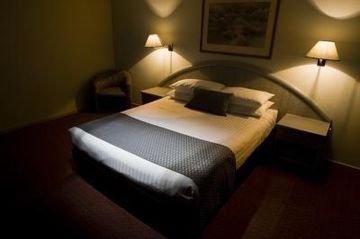 ROYAL COACH MOTOR INN1