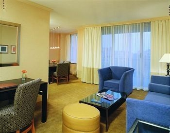 One Washington Circle Hotel3