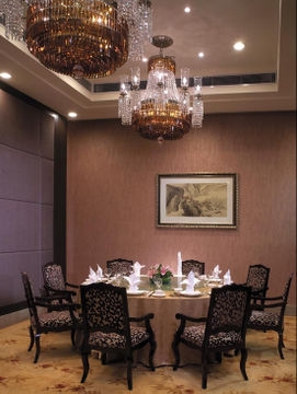 Shangri-La Hotel4