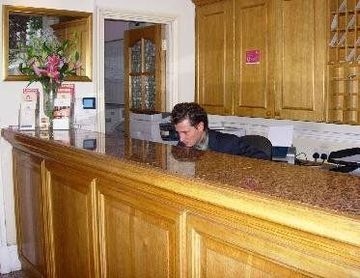 Gresham Hotel2