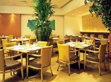 สแตรนด์ พาเลซ (Strand Palace)4