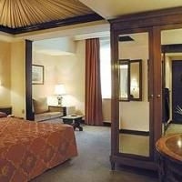 Hotel De Lunivers1