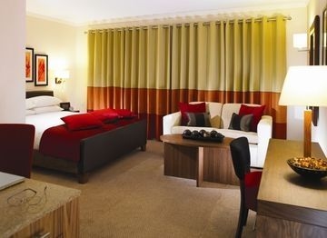 Staybridge Suites3
