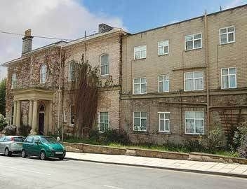 Elmbank Hotel And Lodge1