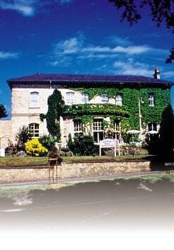 Elmbank Hotel And Lodge0