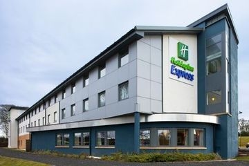 EXPRESS BY HOLIDAY INN1