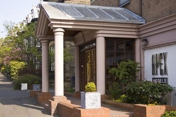 Apex European Hotel0