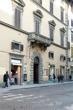 Delle Tele1