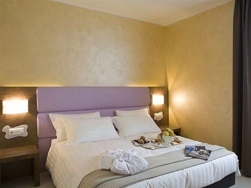 Base To Work Hotel4
