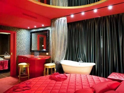 Base To Work Hotel2