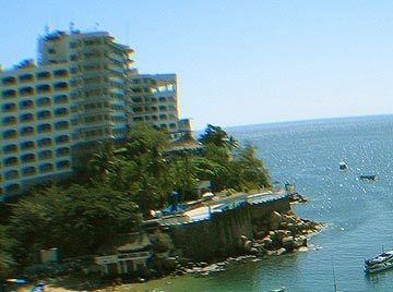 ACAMAR BEACH RESORT3