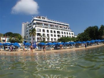 ACAMAR BEACH RESORT2