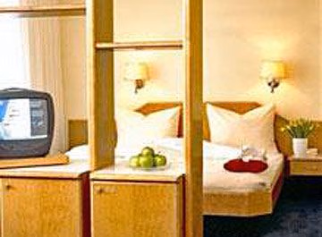 Comfort Hotel am Medienpark1