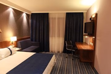 HOLIDAY INN EXPRESS SUD4