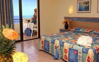 Invisa Hotel Club Cala Verde3