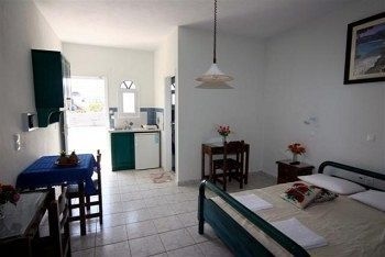Robertos Villas3