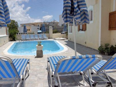 Kelenis Apartments2