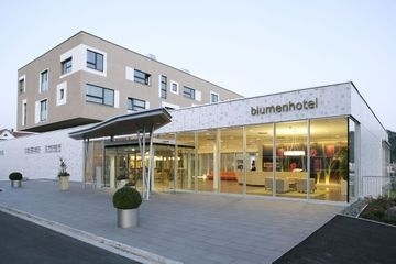 BLUMENHOTEL0