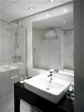 Park Plaza Utrecht1