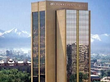 CROWNE PLAZA2