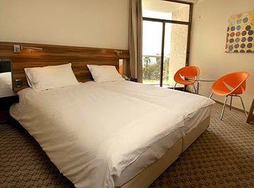Tulip Inn4