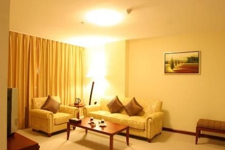 Eagle Canyon Hotel4