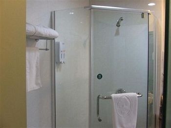 GreenTree Inn Yantai Airport Road Hotel4