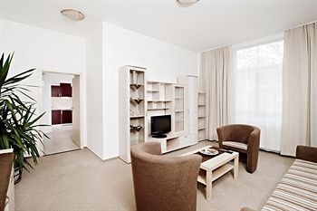 Hotel Cyro0
