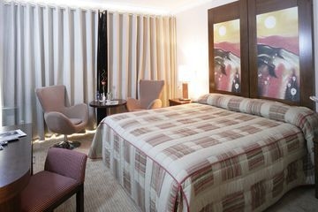 MALDRON HOTEL TALLAGHT2