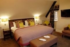 Oxford Thames Four Pillars Hotel3