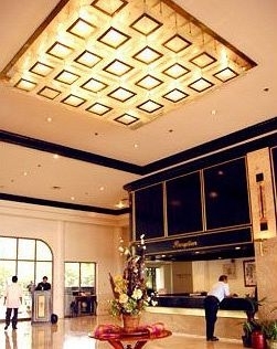 Pryce Plaza Hotel0
