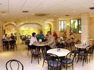 Mayfair Hotel4