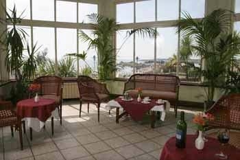 Ommaroo Hotel3