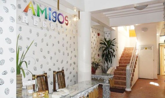 Amigos Beach Resort3