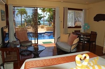 Palm Breeze Villa4
