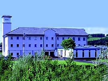 Cairn Hotel0