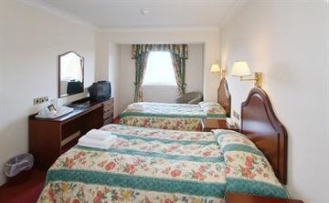 Cairn Hotel3