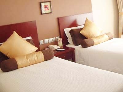 Landmark Towers Hotel1