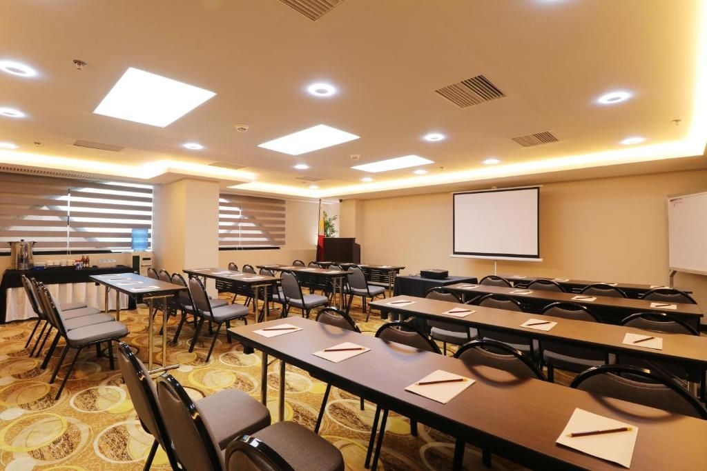 Bayview Park Hotel Manila1