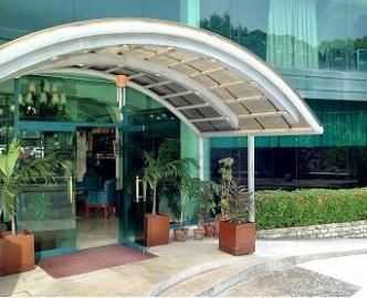 Garden Plaza0