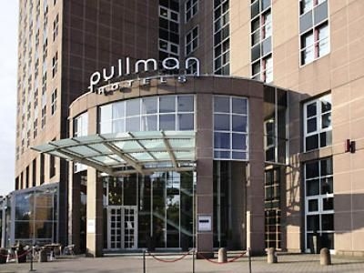 Pullman Stuttgart Fontana1