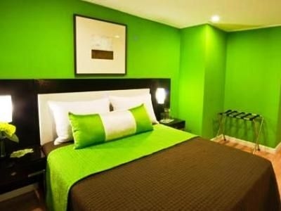 Astoria Plaza1