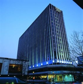 JURYS INN0