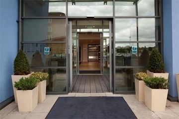 HOLIDAY INN EXPRESS WALSALL M6, JCT.104