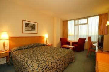 COPTHORNE CENTRAL2