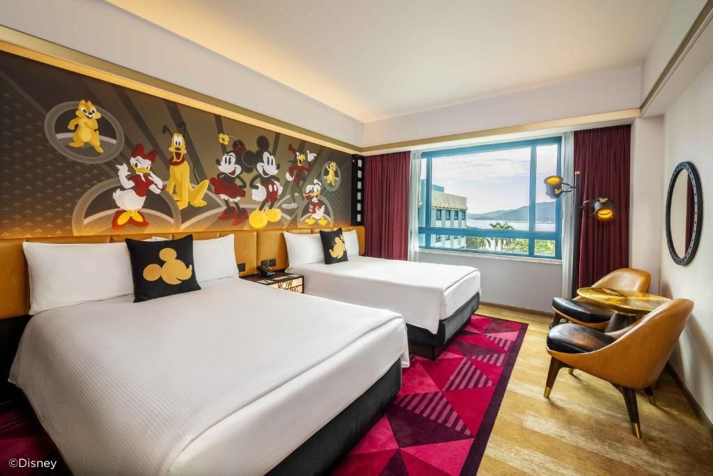 Disney's Hollywood Hotel4