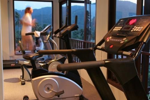 Hillside Village Resort & Fitness Centre4