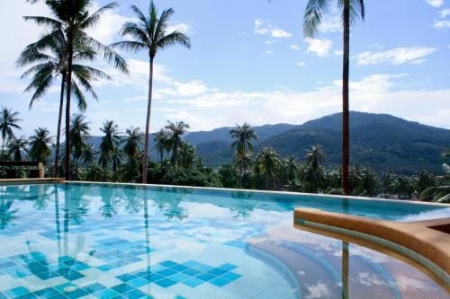 Hillside Village Resort & Fitness Centre3